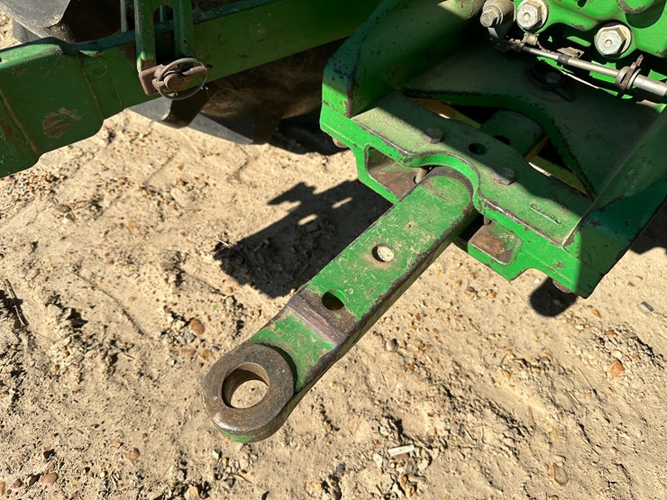 2011-john-deere-5095m-image-18