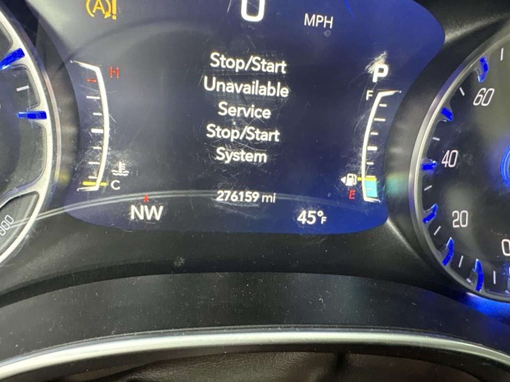 2017-chrysler-pacifica-image-24