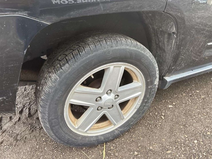 2010-jeep-compass-image-11