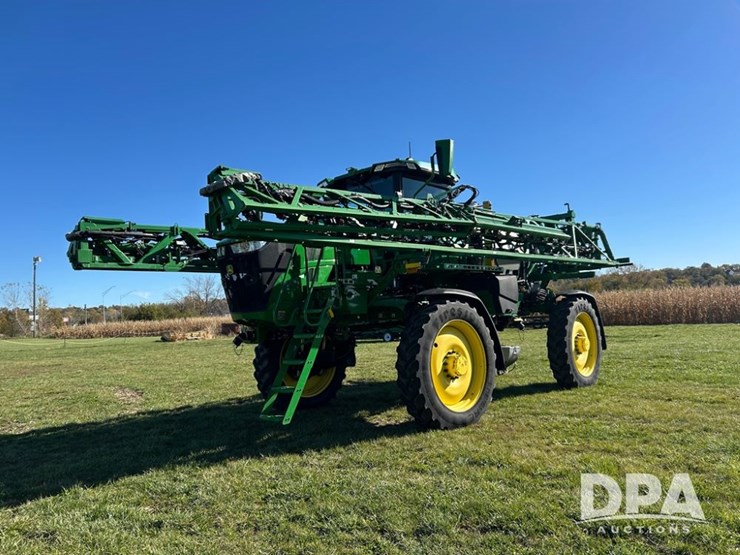 2022-john-deere-410r-image-1