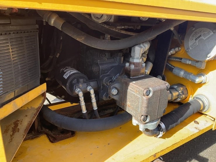 omc-3wmb-s.p.-monoboom-orchard-shaker-image-11