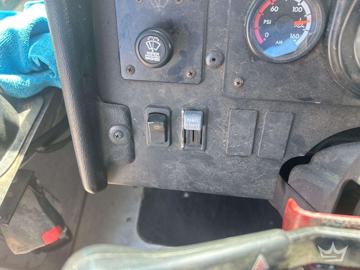 2017-freightliner-mt55-image-13