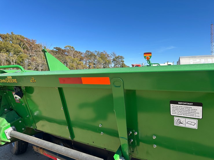 2012-john-deere-616c-image-26