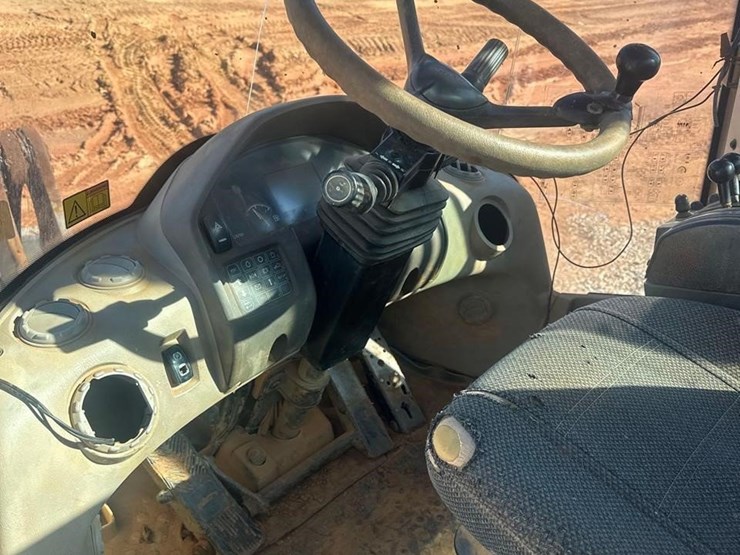 2011-volvo-l60f-image-17