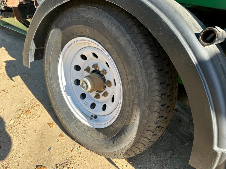 #33719-•-frontier-wheelz-42'-tri/a-header-trailer-image-7