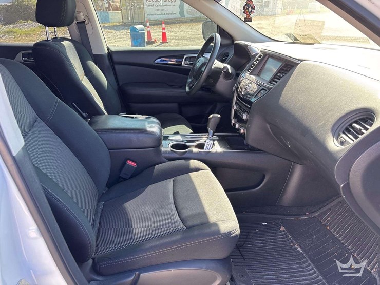 2018-nissan-pathfinder-image-24