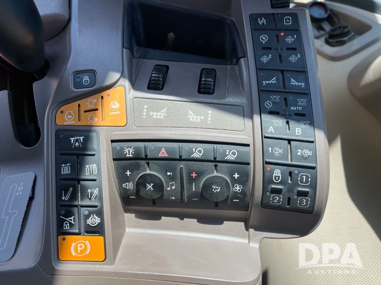 2021-john-deere-r4044-image-76