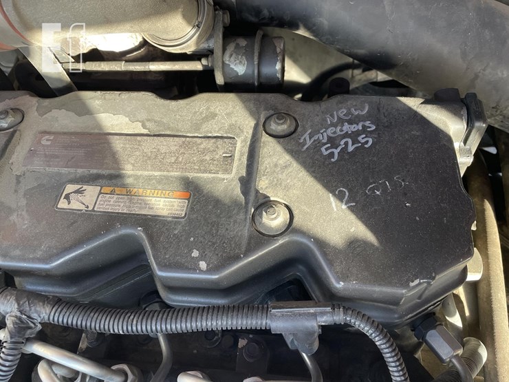 2011-jlg-g10-55a-image-21