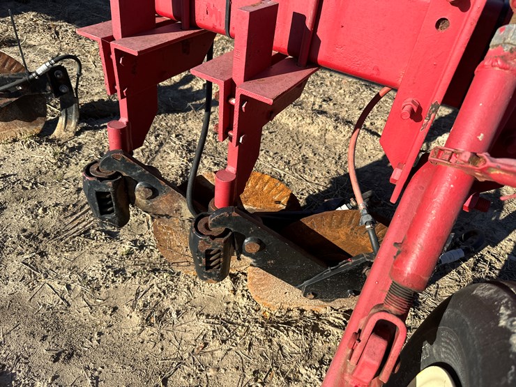 #33739-•-~20'-row-crop-cultivator-image-36