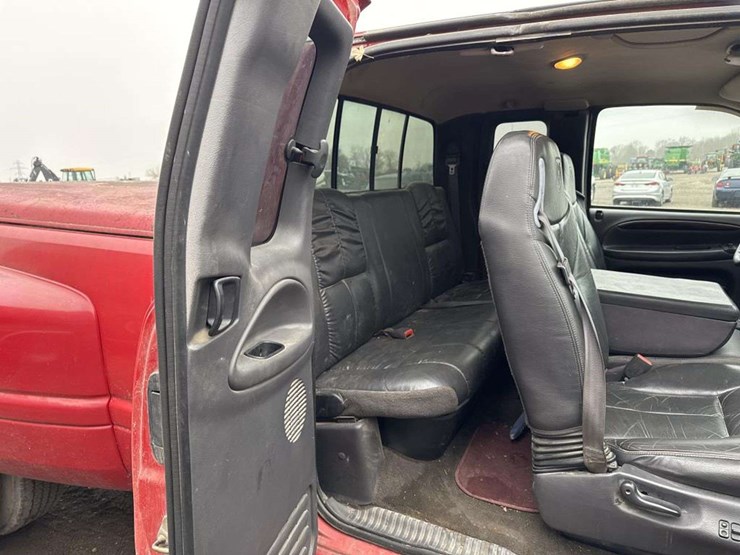 2000-dodge-ram-3500-image-17