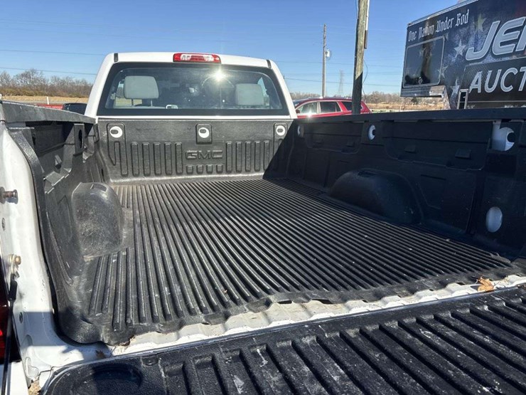 2016-gmc-sierra-1500-image-12