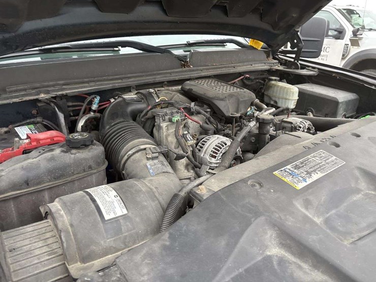 2008-gmc-3500-image-26