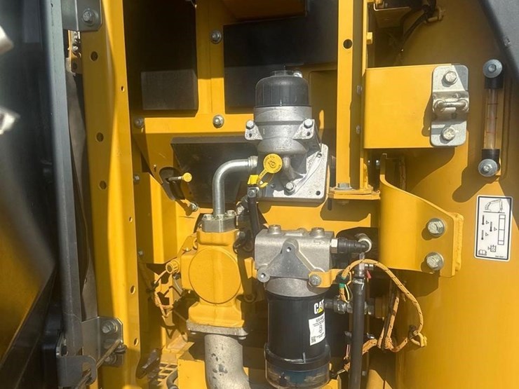 2021-caterpillar-313-image-19