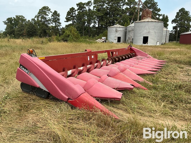 2010-case-ih-3212-image-3