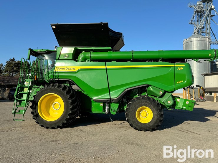 2022-john-deere-x9-1000-image-8