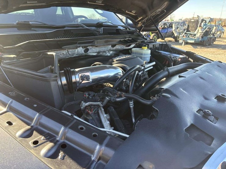 2016-dodge-2500-image-29