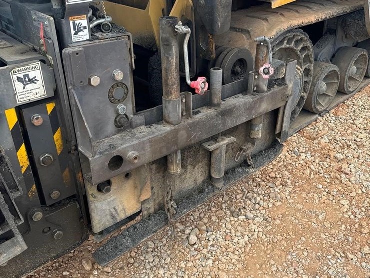 2018-volvo-p7110b-image-14