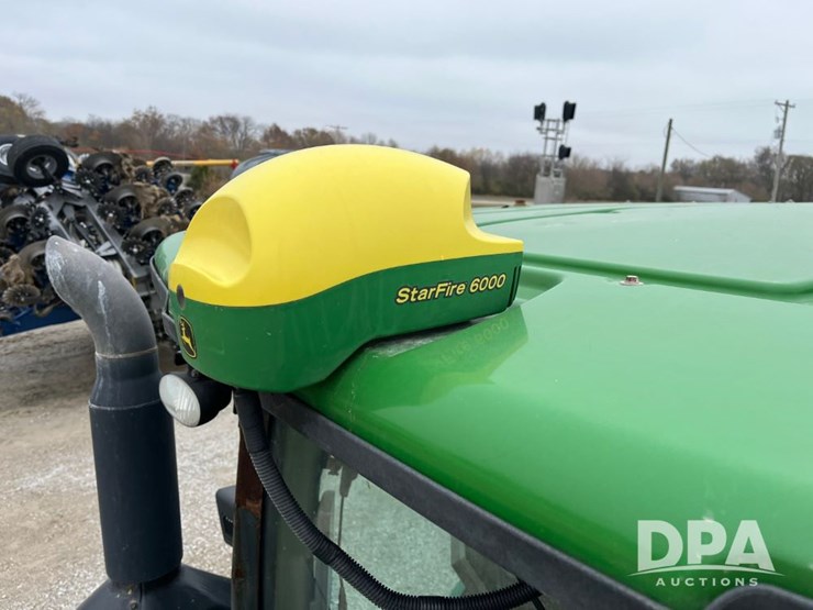 2017-john-deere-f4365-image-50