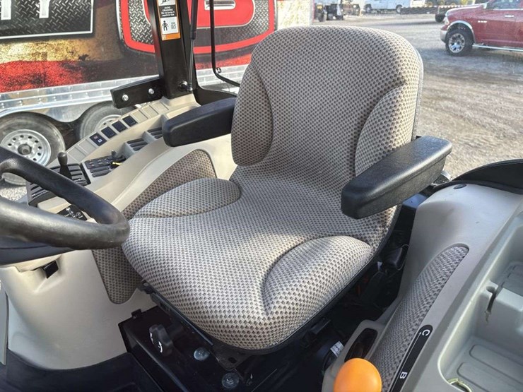 john-deere-4052r-image-17