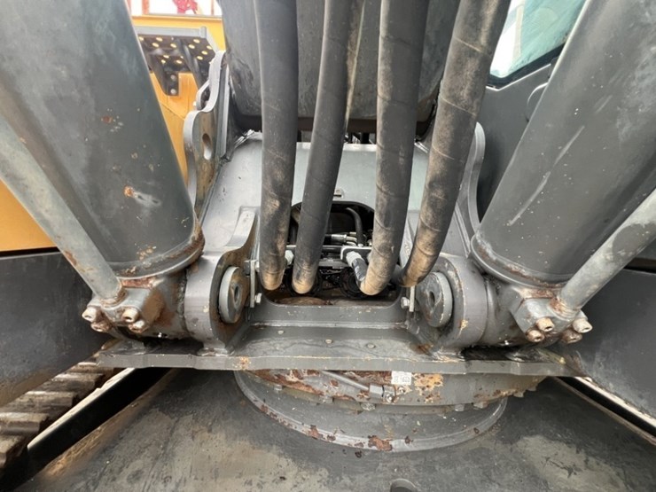 2017-volvo-ec220el-image-22