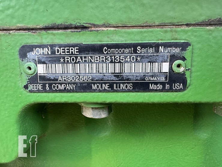 2013-john-deere-8235r-image-33