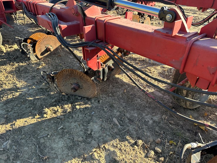 #33740-•-~20'-row-crop-cultivator-image-16