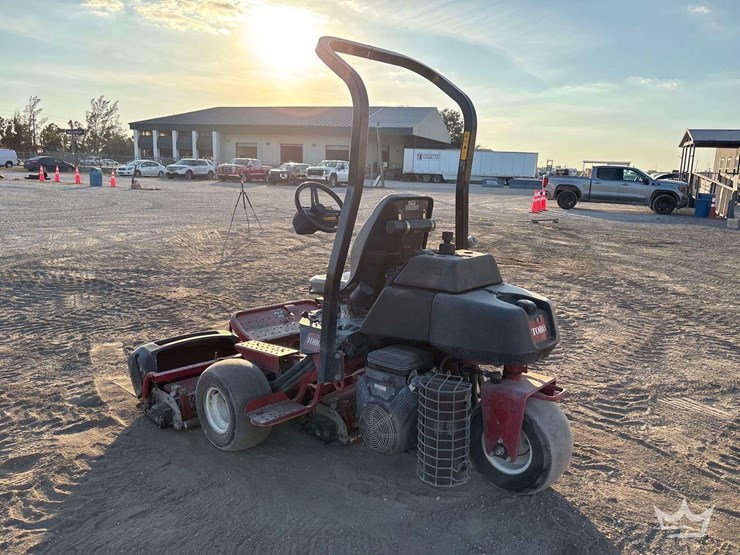 toro-greensmaster-3150-image-3