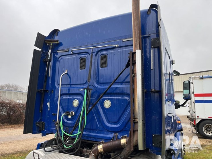 2013-freightliner-truck-(jn3436,-unit-4076)-image-29