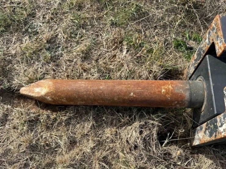 2022-bobcat-skid-steer-nitrogen-breaker-image-10