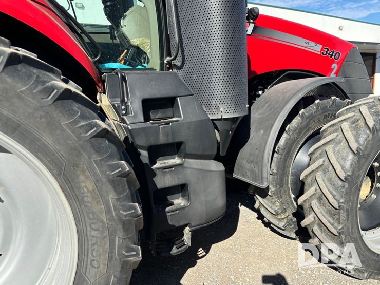 2018-case-ih-340-image-26