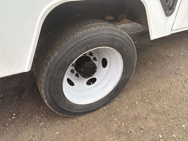 2012-ford-f450-image-10