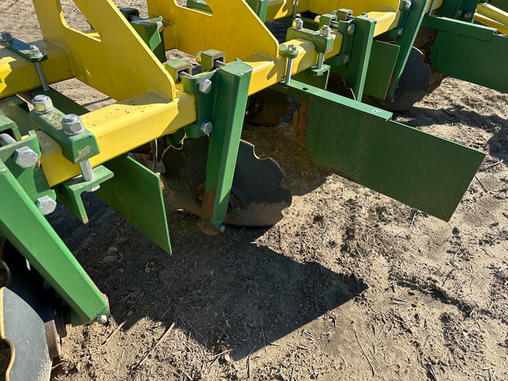 #33730-•-roll-a-cone-16-row-30"-hipper-image-44