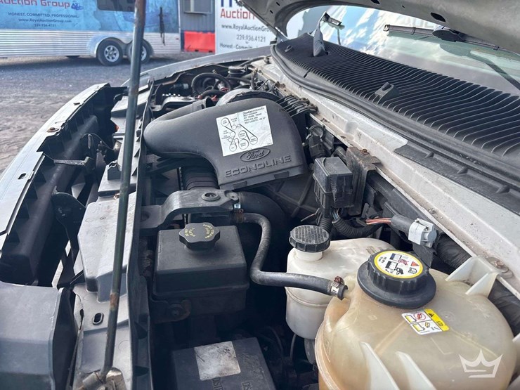 2008-ford-e350-image-6