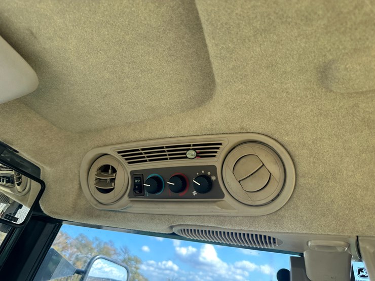 2012-john-deere-80-image-96