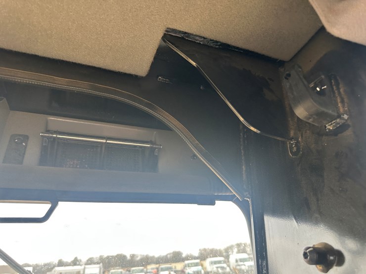 2022-caterpillar-140gc-image-99