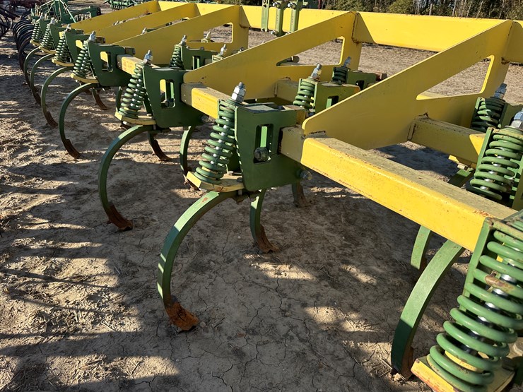 #33746-•-roll-a-cone-12.5'-chisel-plow-10-2397-image-19