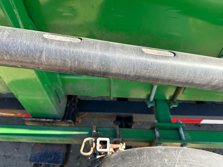 2012-john-deere-616c-image-13