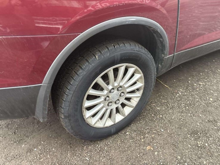 2011-buick-enclave-cxl-image-10