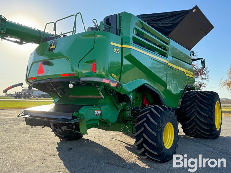 2022-john-deere-x9-1000-image-5