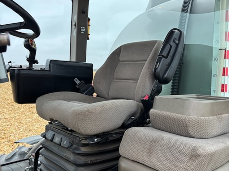 2016-case-ih-2016-image-52