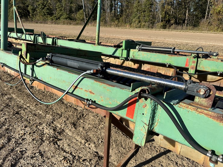 #33737-•-~22'-hooded-sprayer-image-12