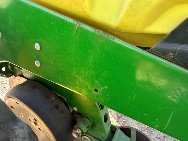 john-deere-1720-image-11