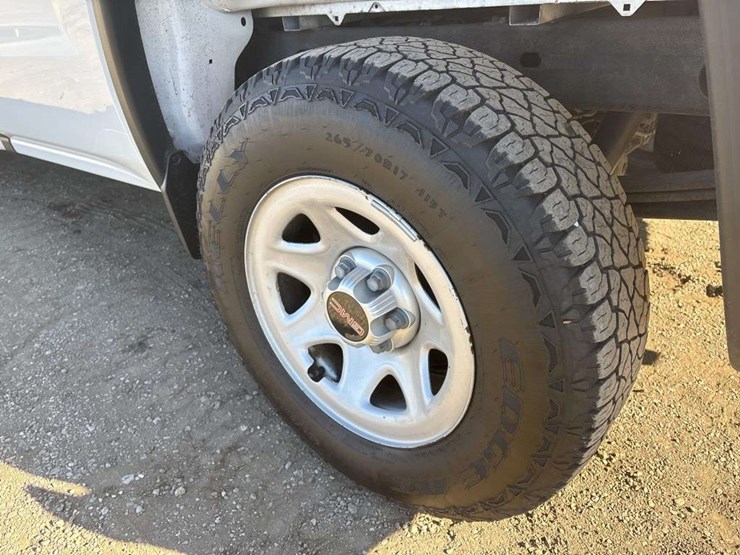 2016-gmc-sierra-1500-image-9