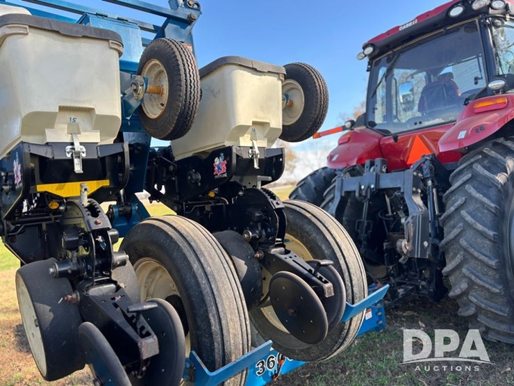 2022-kinze-3600-image-41