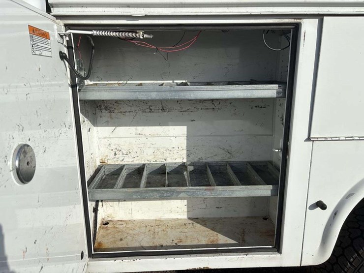 2015-ford-f350-image-15