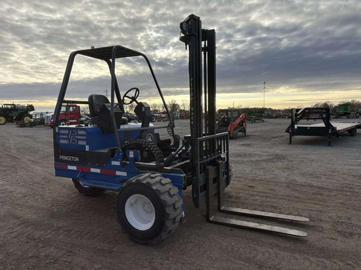 2006-princeton-piggyback-moffett-fork-lift-image-5
