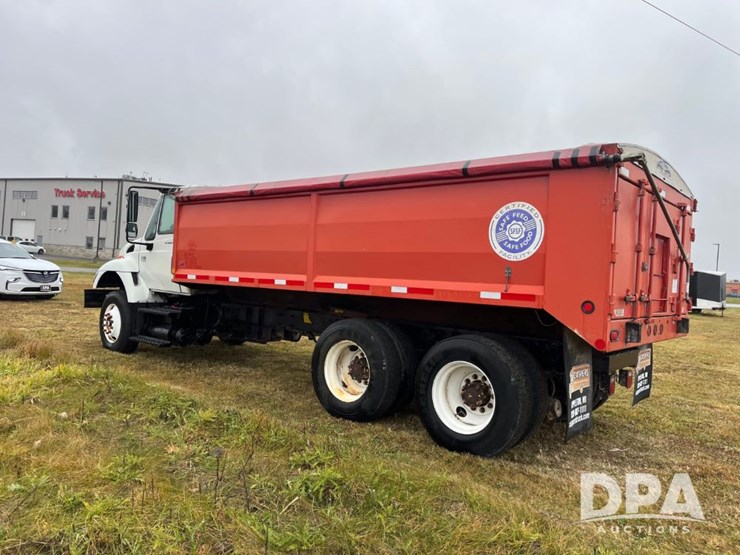 2004-international-7400-image-10