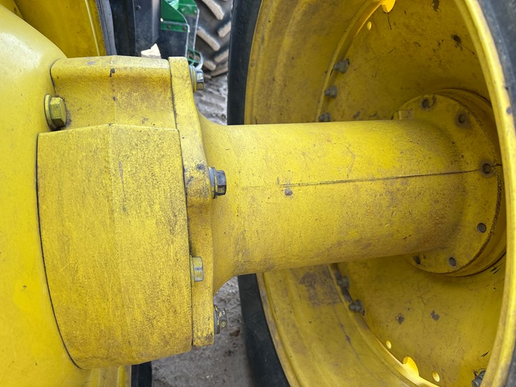 2016-john-deere-8320r-image-17