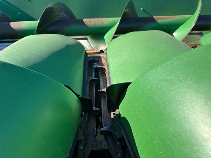 2012-john-deere-616c-image-62