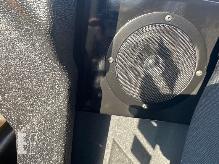 caterpillar-305.5e2-image-27